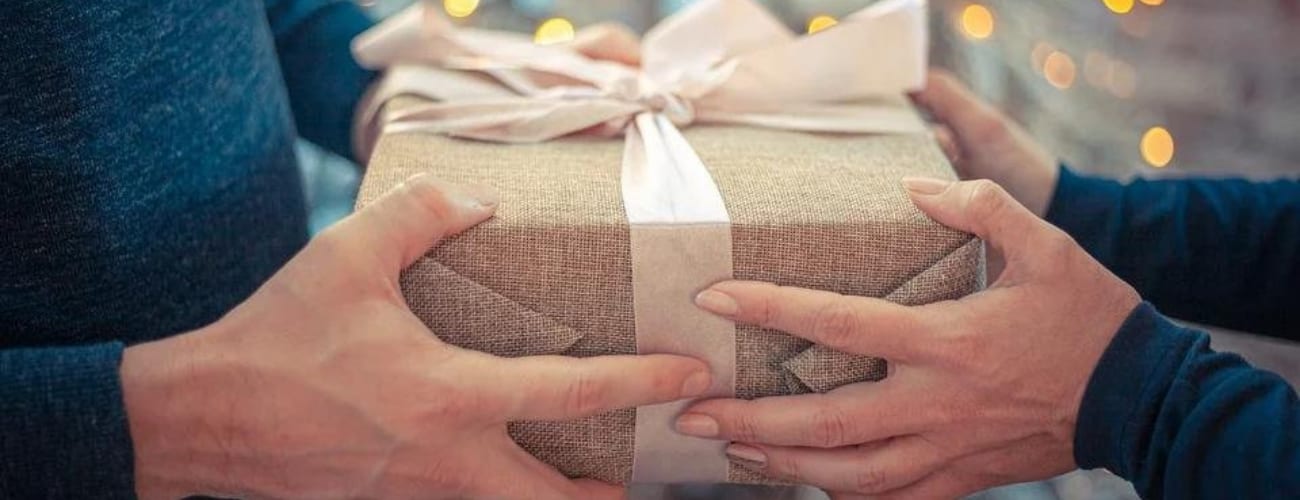 12 Best Christmas Gift Ideas for Your Ladyboy Partner